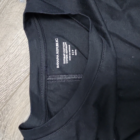 Black T Shirt - Picture 3 of 4